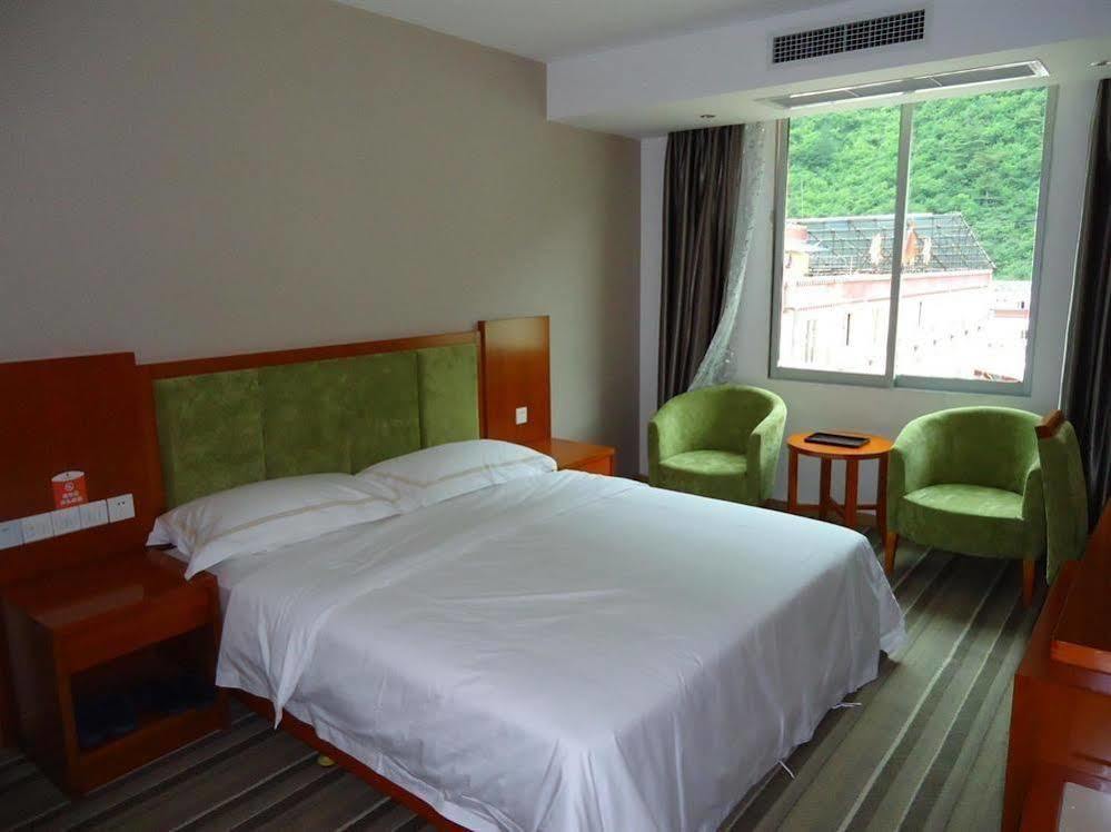 5 Yue Hotel Valle del Jiuzhaigou Esterno foto